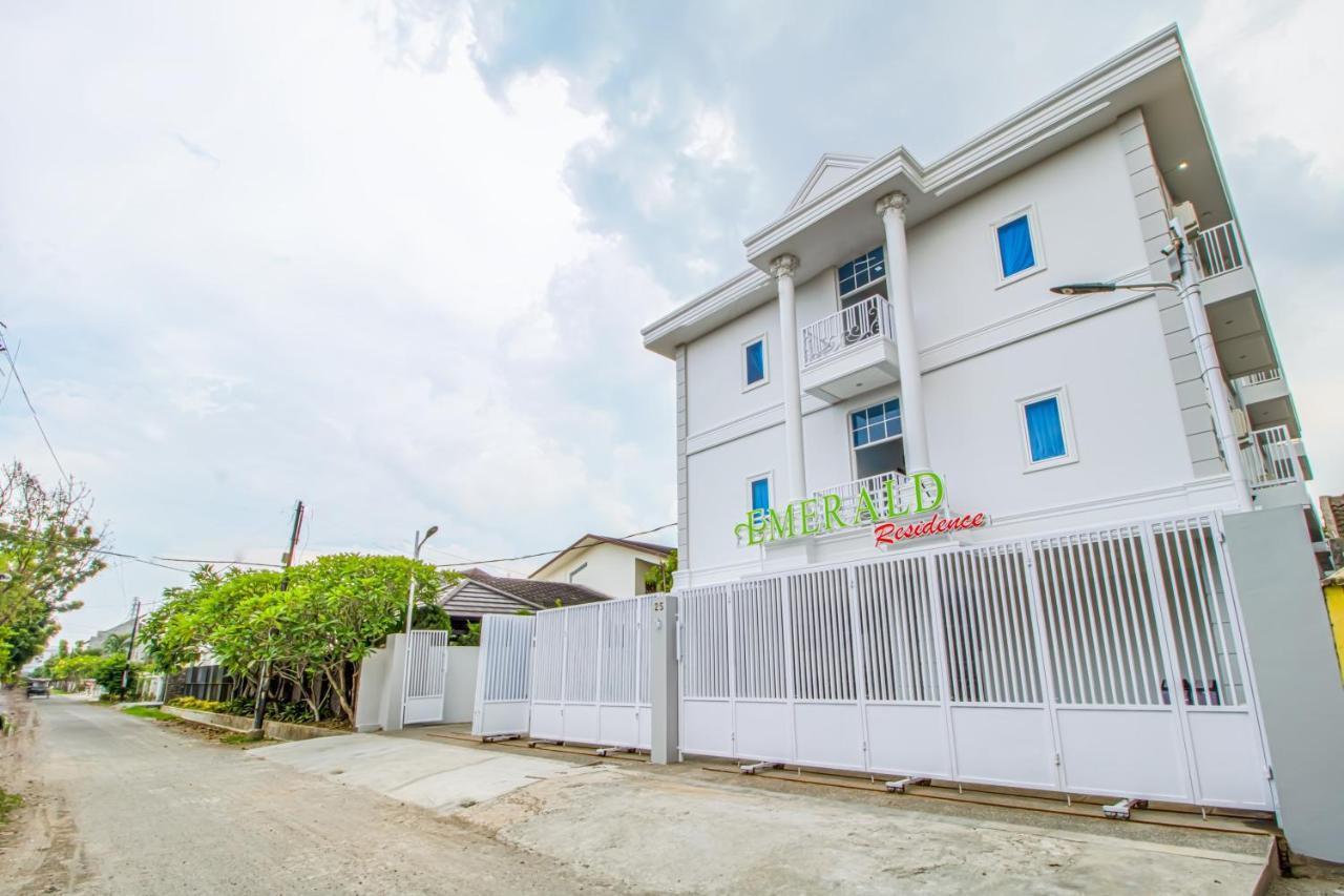 Emerald Residence Medan Eksteriør bilde